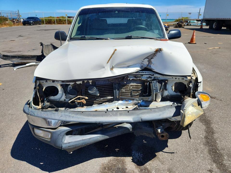 2002 Toyota Tacoma Base