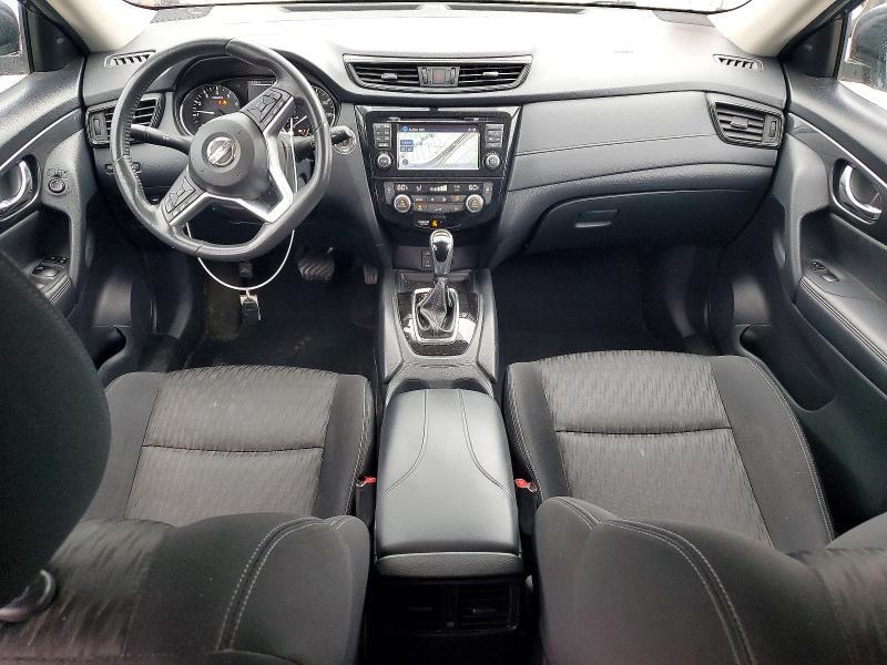 2017 Nissan Rogue sv