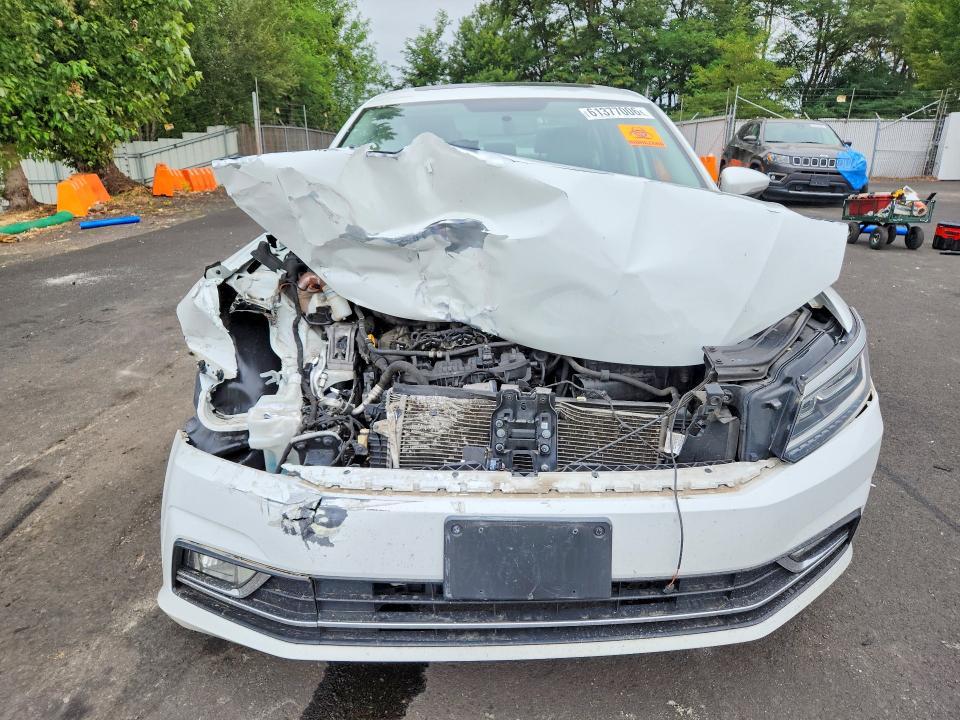 2018 Volkswagen Passat se