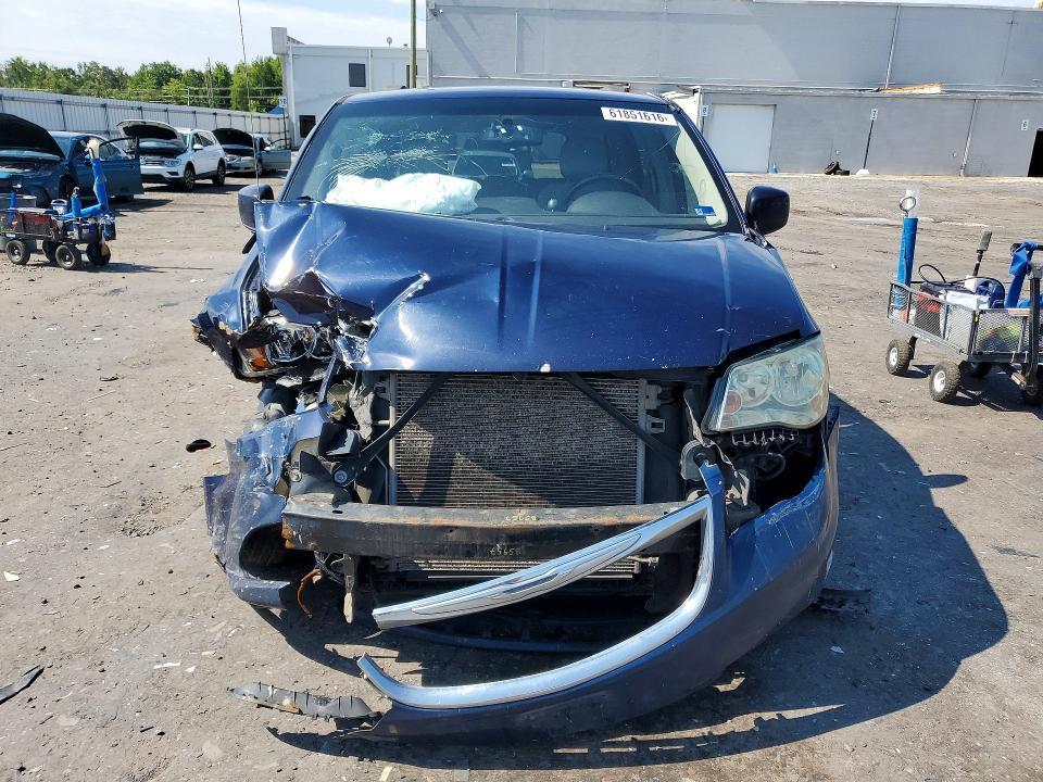 2013 Chrysler Town & Country Touring