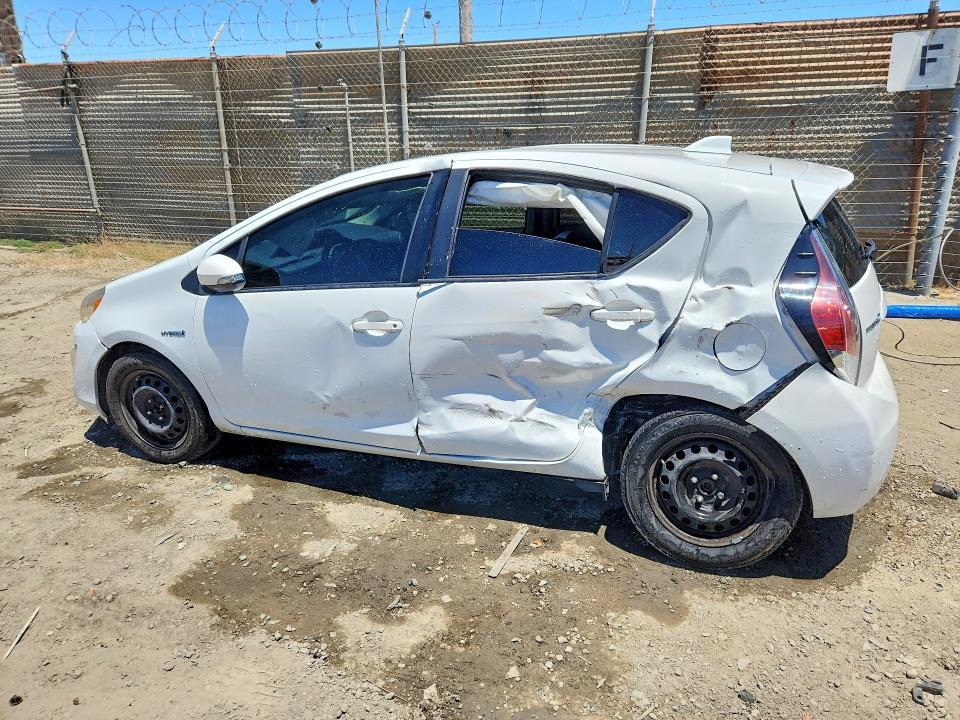 2016 Toyota Prius c one