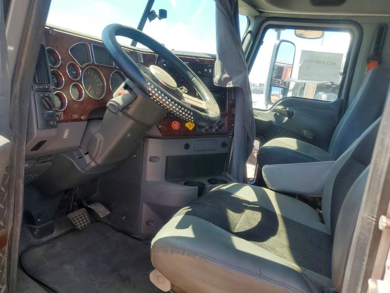 2015 Mack CXU613 Semi Truck