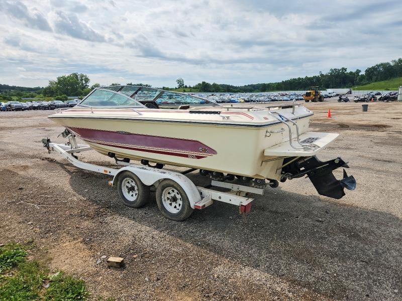 1986 Sea Ray Open BOW