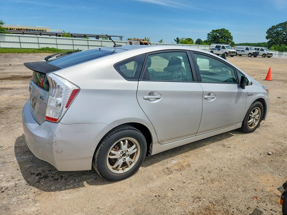 2010 Toyota Prius ii