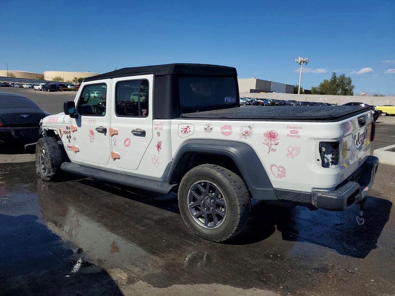 2020 Jeep Gladiator Sport
