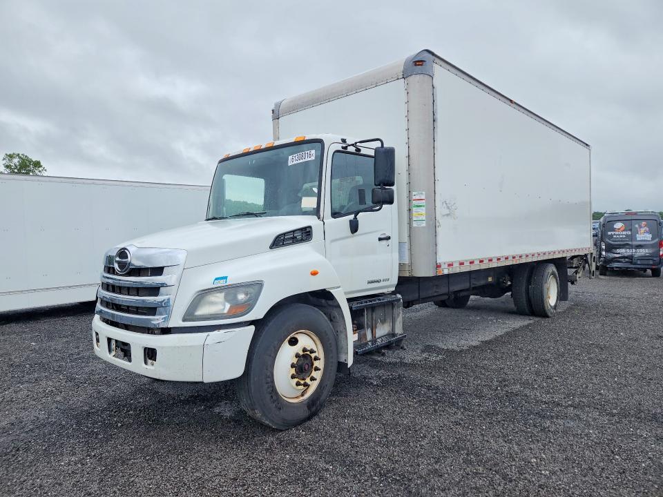 2017 Hino 258/268 BOX Truck