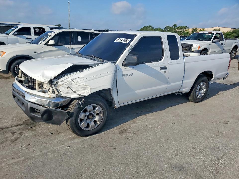 2000 Nissan Frontier XE