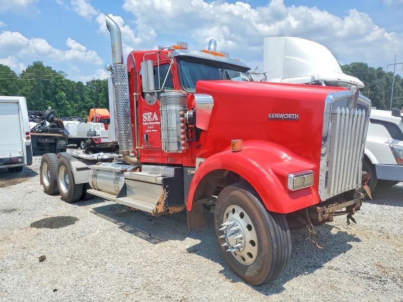 2018 Kenworth W900 Semi Truck