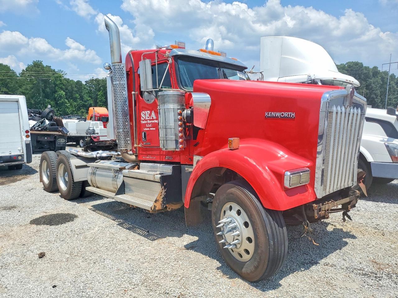 2018 Kenworth W900 Semi Truck