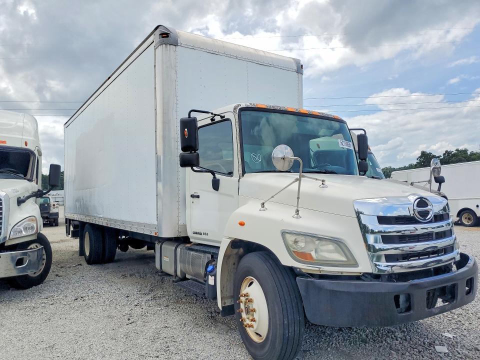 2013 Hino 258/268-BOX Truck