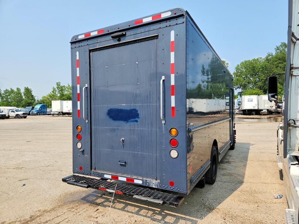 2020 Freightliner MT45G Chassis Delivery Truck