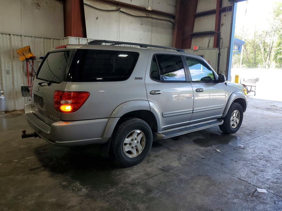 2003 Toyota Sequoia SR5