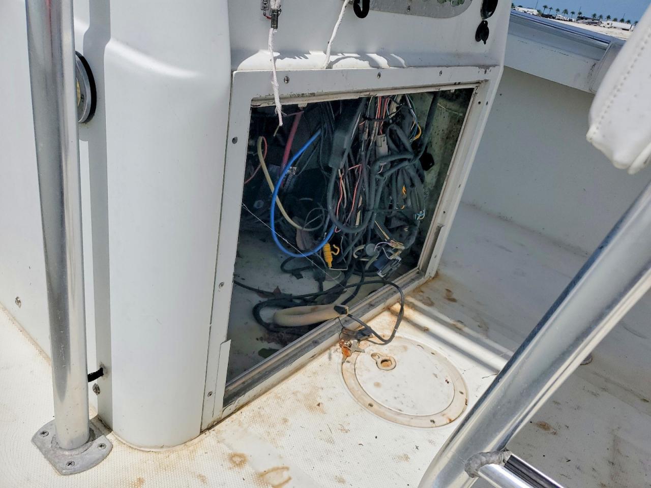 2001 Seacraft/tracker 21 Open Fisherman-Boat