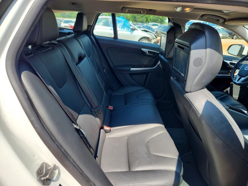 2016 Volvo V60 T5 Platinum