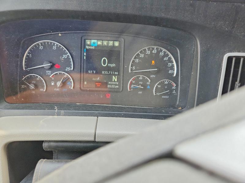 2020 Freightliner Cascadia 126 Semi Truck