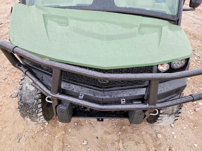 2025 John Deere XUV845R Utility Vehicle