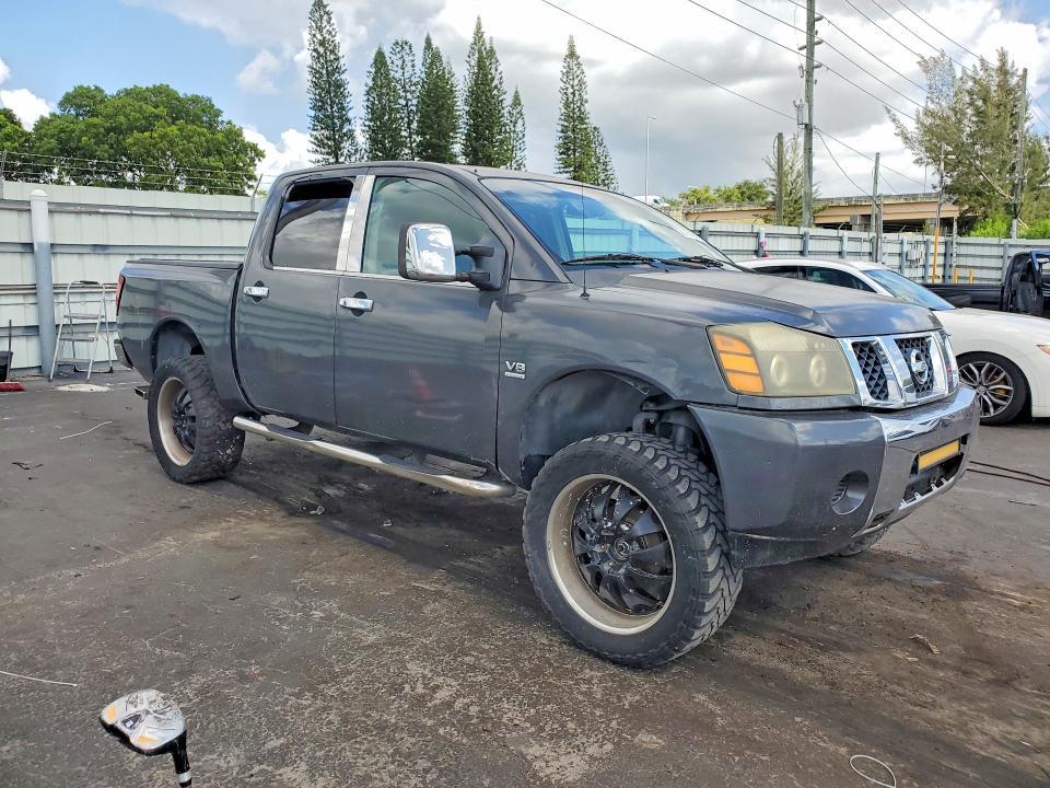 2004 Nissan Titan XE