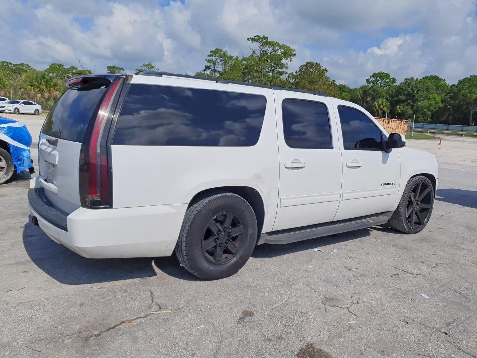 2011 GMC Yukon xl C1500 slt