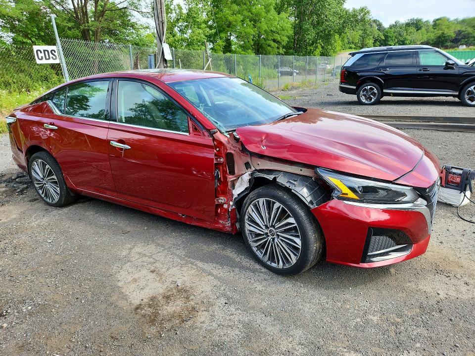 2024 Nissan Altima sl