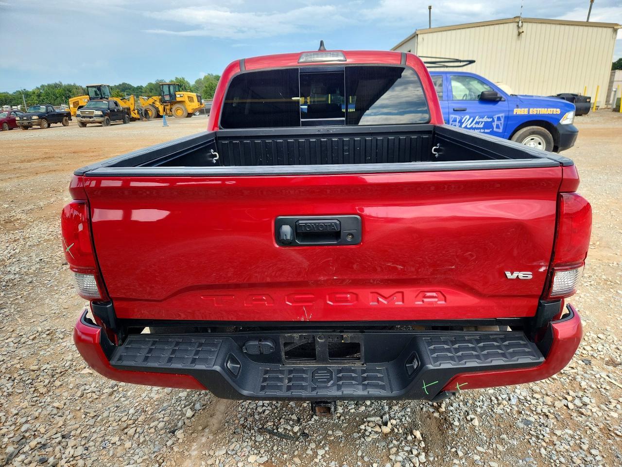 2022 Toyota Tacoma SR5 V6