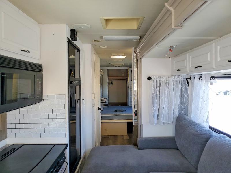 2006 Fourw 2006 Four Winds Valencia RV