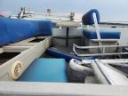 2000 Sun Tracker Super Hawai
