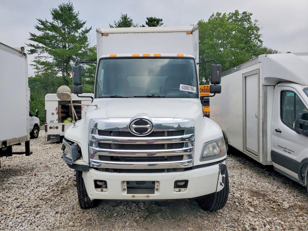 2016 Hino Hino 338 BOX Truck