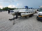 2000 Sun Tracker Super Hawai