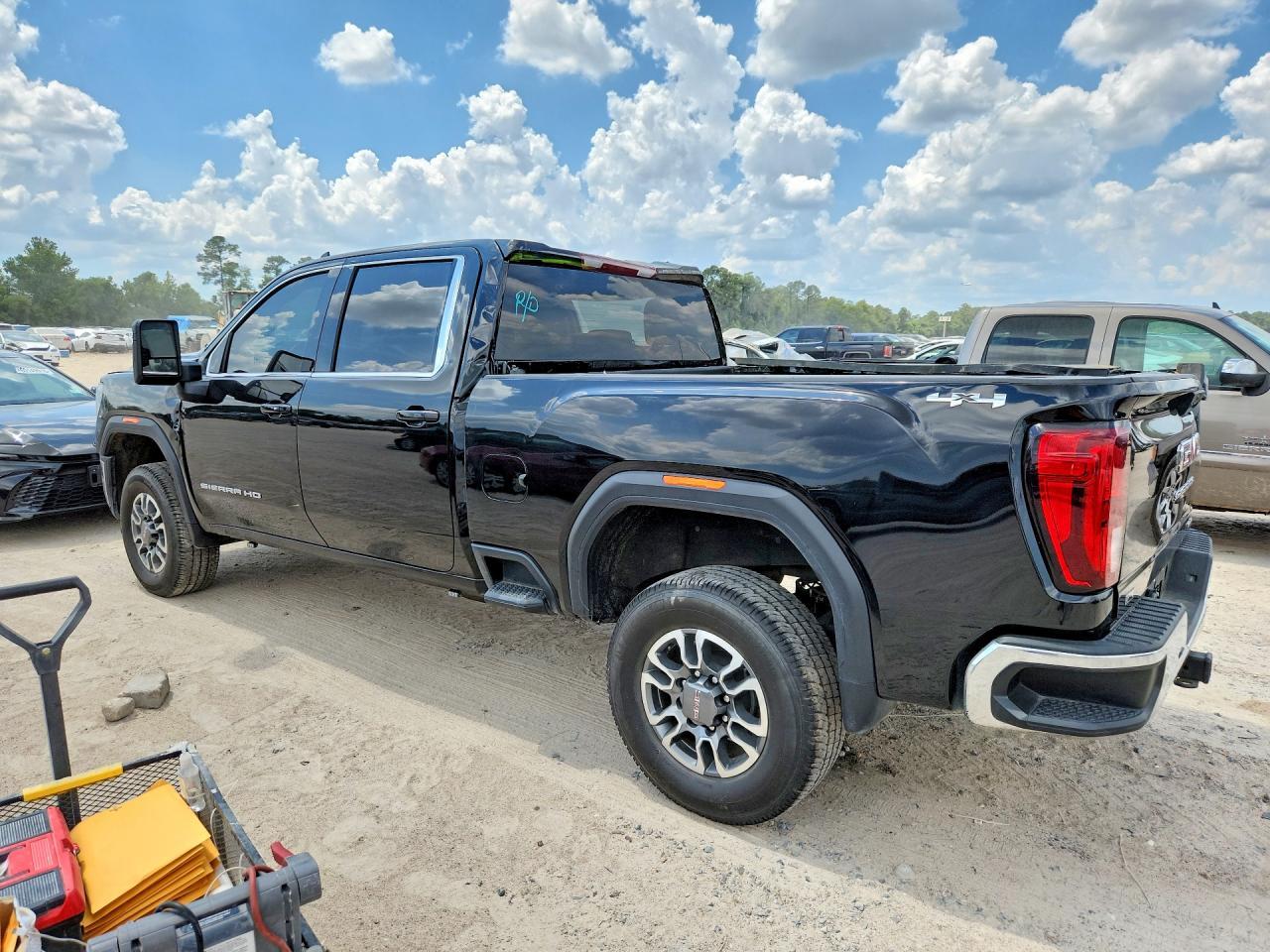 2025 GMC Sierra K2500 SLE