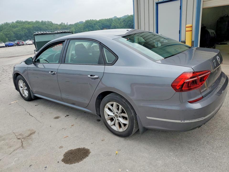 2018 Volkswagen Passat s