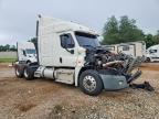 2015 Freightliner Cascadia Semi Truck