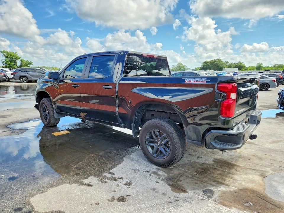 2022 Chevrolet Silverado K1500 Trail Boss Custom