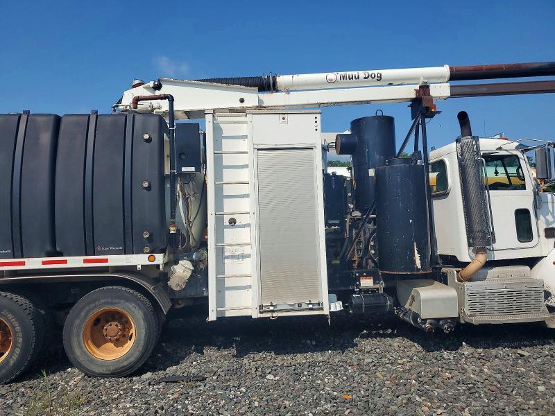 2012 Peterbilt 365 Hydrovac Truck