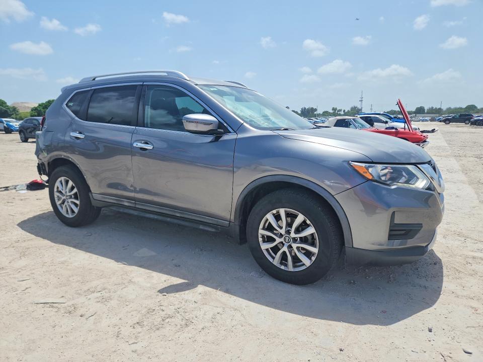 2018 Nissan Rogue sv
