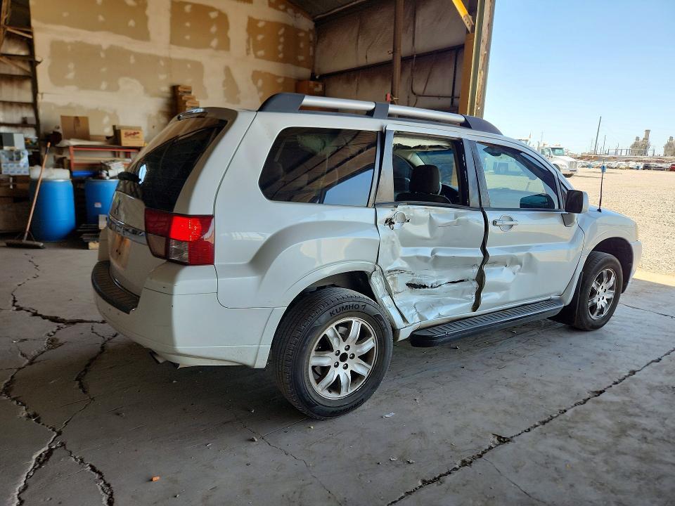 2011 Mitsubishi Endeavor ls