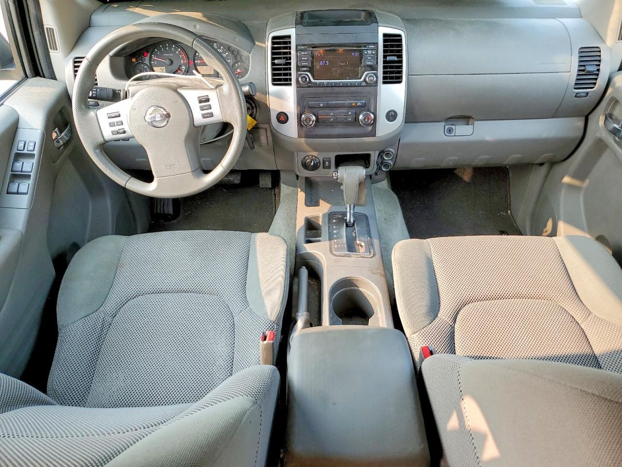 2015 Nissan Frontier SV