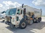 2019 Peterbilt 520 Refuse Truck