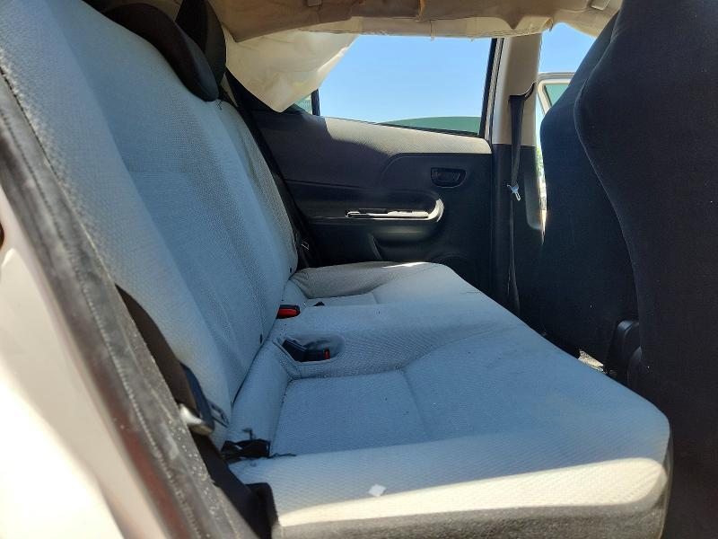 2016 Toyota Prius c one