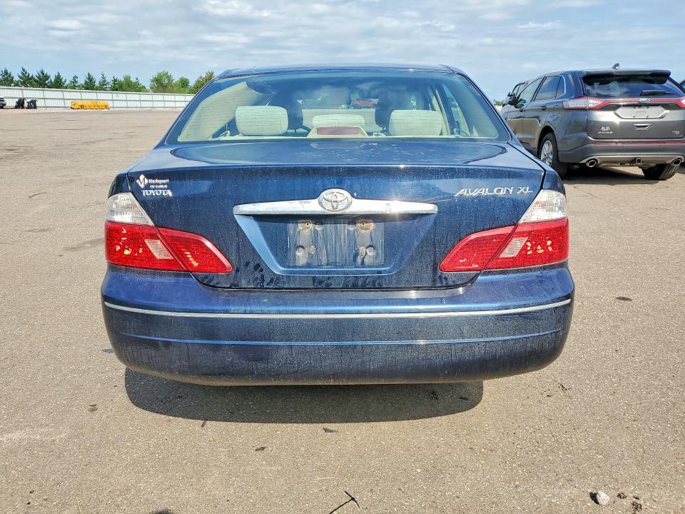 2003 Toyota Avalon xl