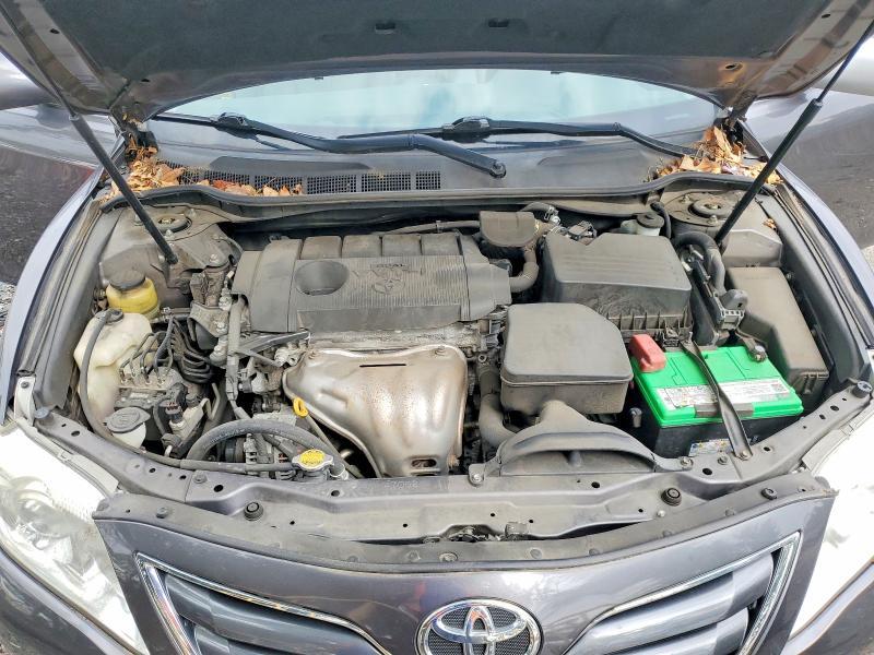 2011 Toyota Camry le