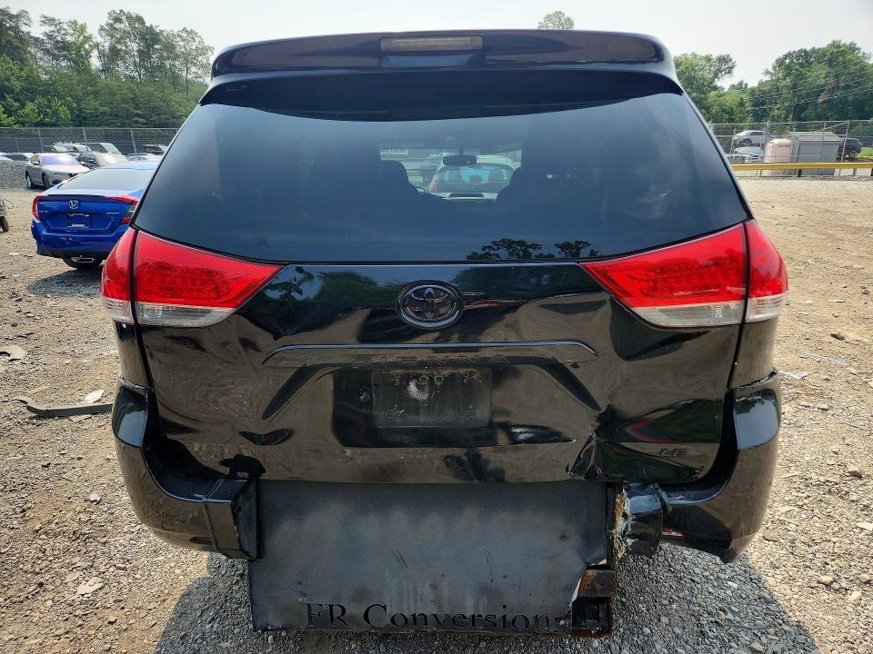 2014 Toyota Sienna le