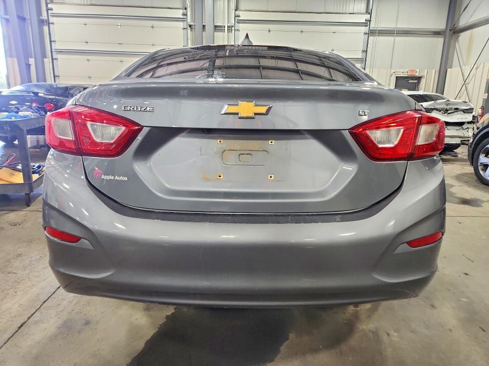2018 Chevrolet Cruze lt