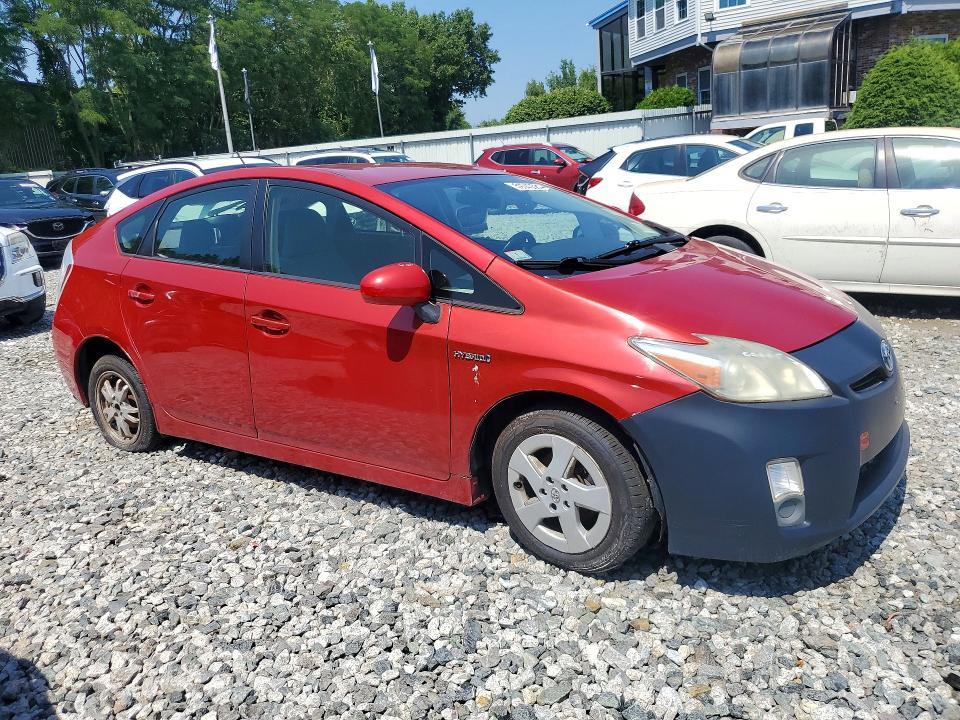 2010 Toyota Prius iii