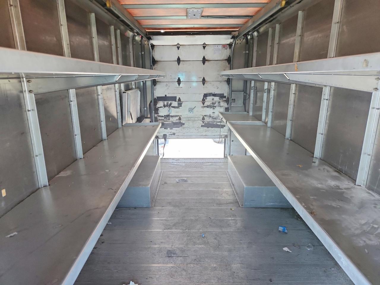 2021 Freightliner MT45G Chassis Delivery Truck