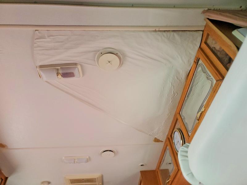 2000 Thor 2000 Four Winds RV