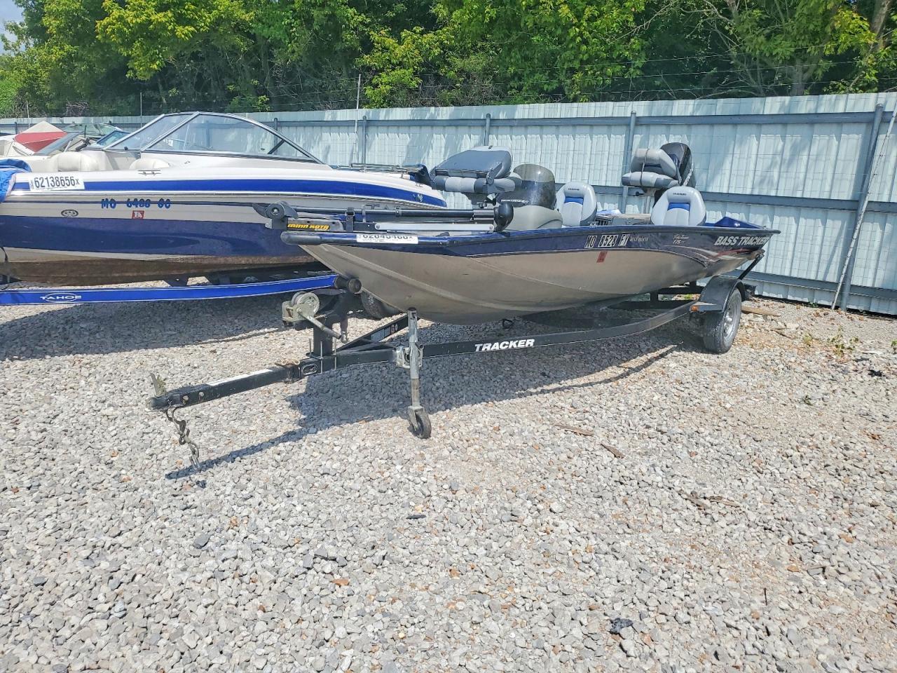 2012 Basstracker Tracker Boat