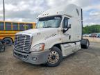 2014 Freightliner Cascadia Semi Truck