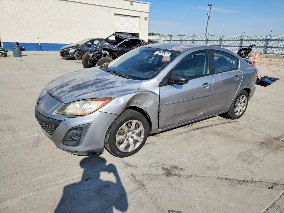 2011 Mazda 3 I