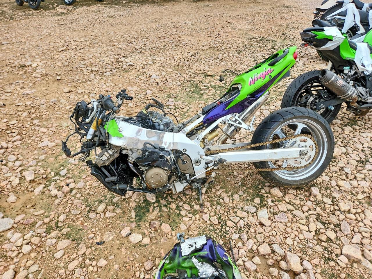 2000 Kawasaki ZX900 E