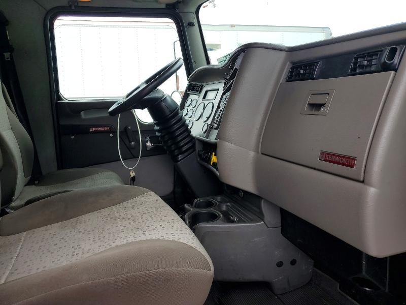2022 Kenworth Construction T270